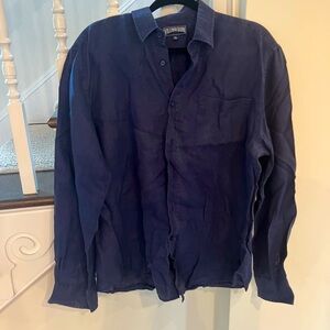 Navy Blue Vilebrequin shirt in 100% linen.
Size XL